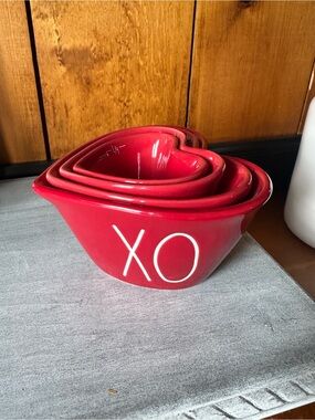 Rae Dunn Red XO Heart Nesting Measuring Cups